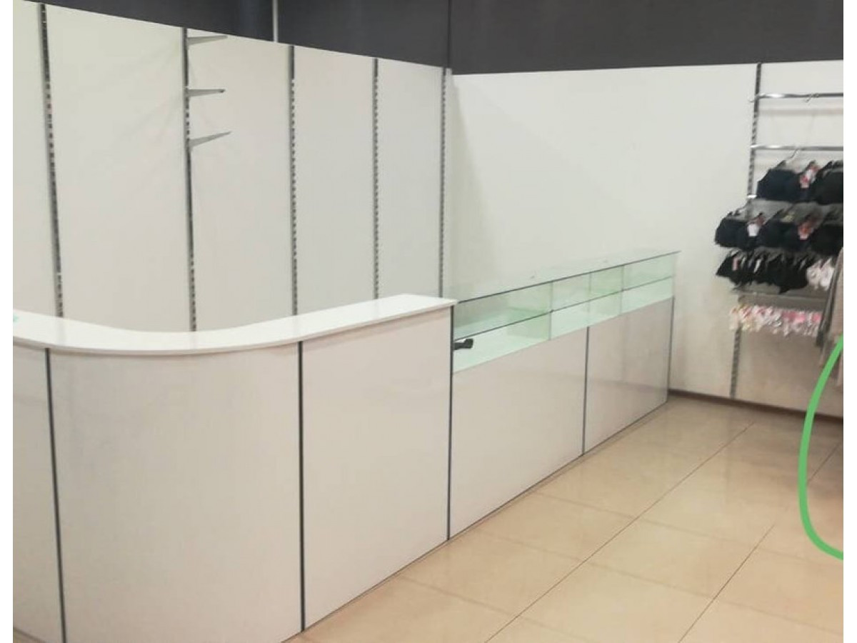 Торговая мебель Лонан на заказ в Белогорске фотография